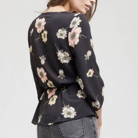 NWOT y2k wrap summer minimal boho ruffle blouse - Picture 3 of 8